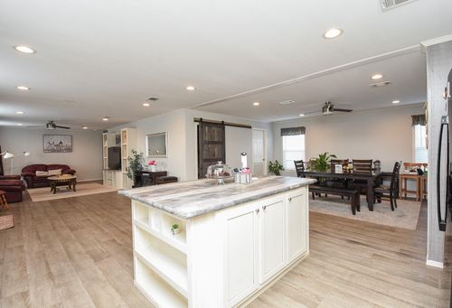 700 Road 5505, Cleveland, TX, 77327-5184 | Card Image