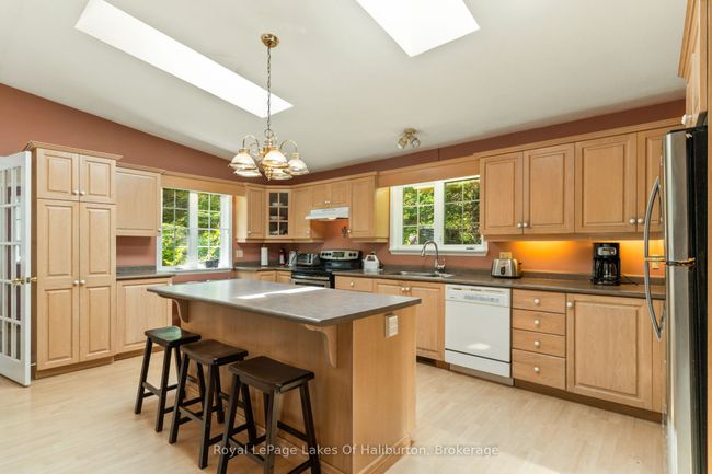 1700 Kushog Lake Rd, House other with 3 bedrooms, 2 bathrooms and 2 parking in Algonquin Highlands ON | Image 7