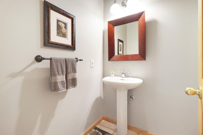 Main level half bath | Image 15