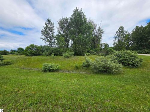 1501 S Montmorency Ln, Suttons Bay, MI, 49682-9650 | Card Image