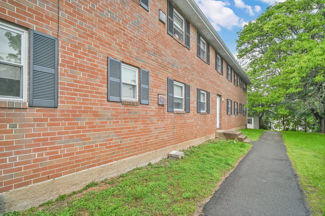 71 - 71 Mountain Laurel Dr, Condo with 2 bedrooms, 1 bathrooms and null parking in Wethersfield CT | Image 23