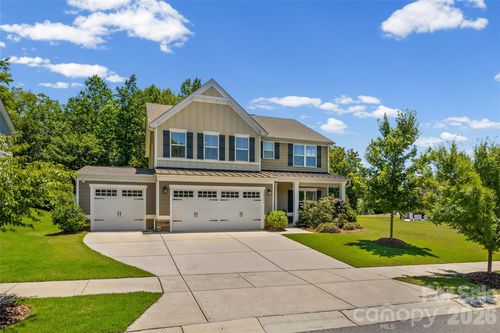 10295 October Glory Way, Charlotte, NC, 28215-5204 | Card Image