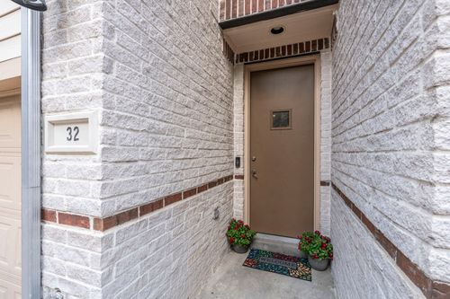 apt-32-4830 Cedar Springs Rd, Dallas, TX, 75219-1365 | Card Image