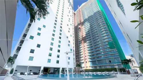 3403-55 Se 6th St, Miami, FL, 33131-2571 | Card Image