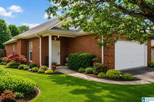 6217 Letson Farm Trl, BESSEMER, AL, 35022-7039 | Card Image