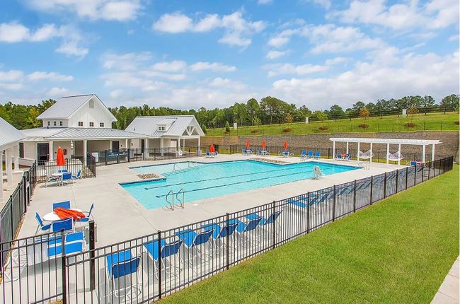 Resort style amenities | Image 23