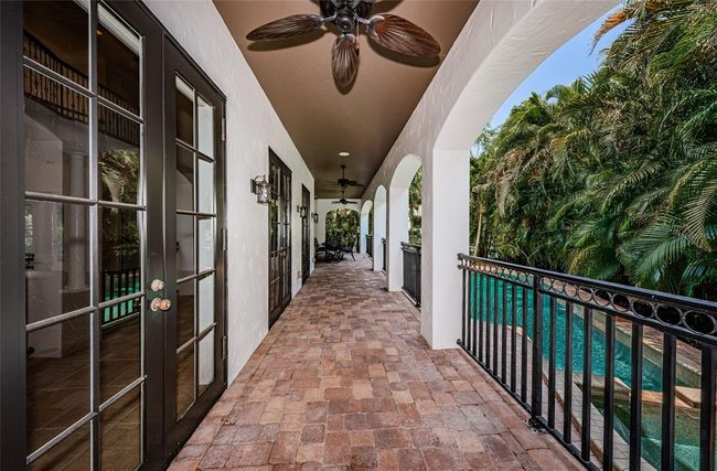 147 Bay Point Dr Ne, House other with 4 bedrooms, 4 bathrooms and null parking in St Petersburg FL | Image 13
