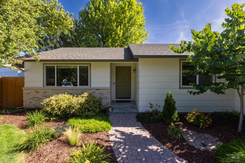 3780 W Sea Island Ct, Meridian, ID, 83646-1072 | Card Image