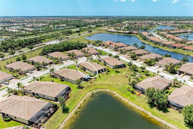 19889 Benissimo Dr, House other with 2 bedrooms, 2 bathrooms and null parking in VENICE FL | Image 12