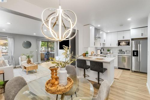 apt-147-5025 Valley Crest Dr, Concord, CA, 94521-3089 | Card Image