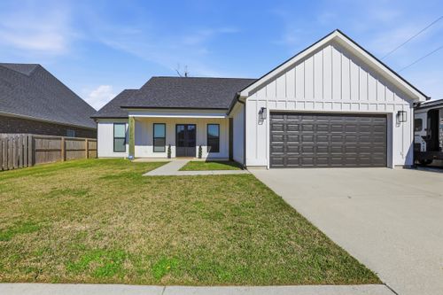 5753 Jessica Lynn Dr, Houma, LA, 70364-3733 | Card Image