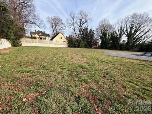 238 W Front St, Statesville, NC, 28677-5816 | Card Image