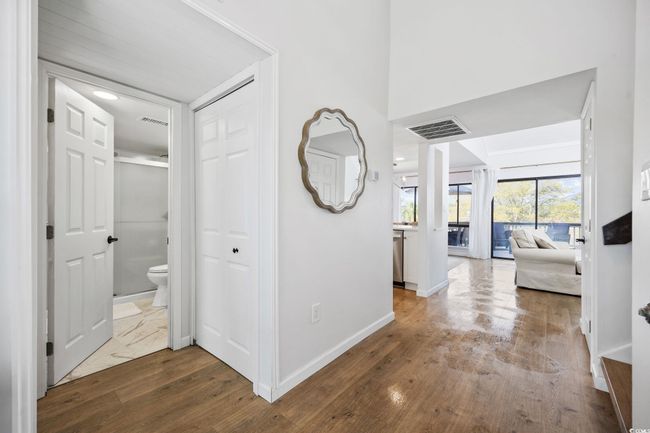 Entryway | Image 16