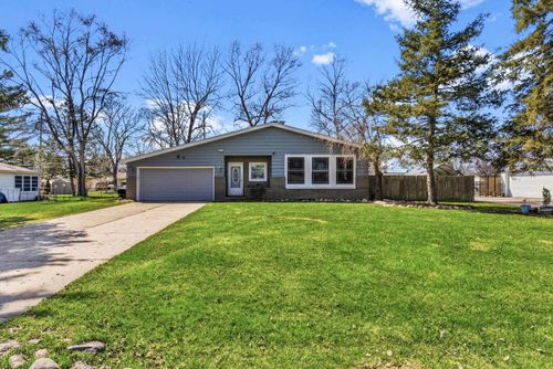 2125 Thistlewood Dr, Burton, MI, 48509-1243 | Card Image