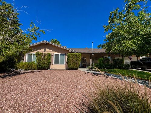 608 Peg St, Ridgecrest, CA, 93555-3428 | Card Image
