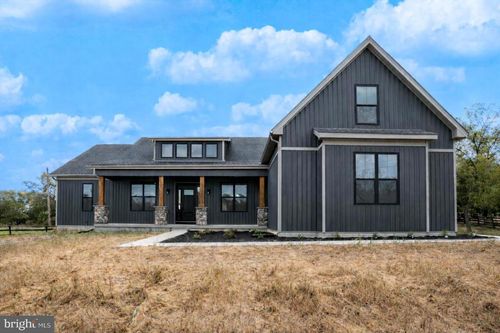 5 Jingle Bells Ct, HARPERS FERRY, WV, 25425 | Card Image