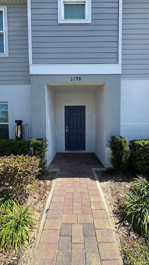 1198 Sand Torch Cir, Davenport, FL, 33837-9391 | Card Image