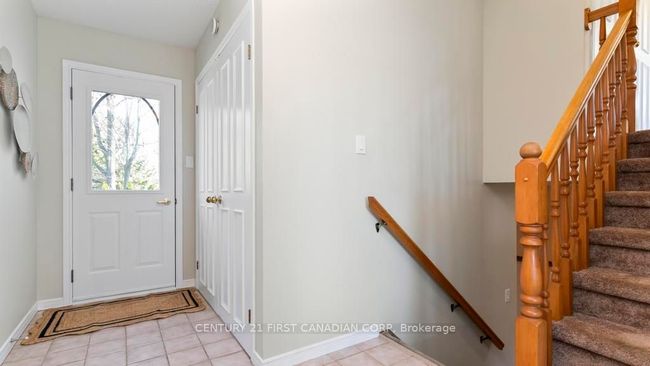 2344 Bentim Rd, House other with 3 bedrooms, 2 bathrooms and 4 parking in Mount Brydges ON | Image 6