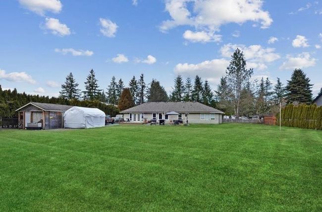 25040 57 Ave, House other with 3 bedrooms, 3 bathrooms and 15 parking in Aldergrove BC | Image 4