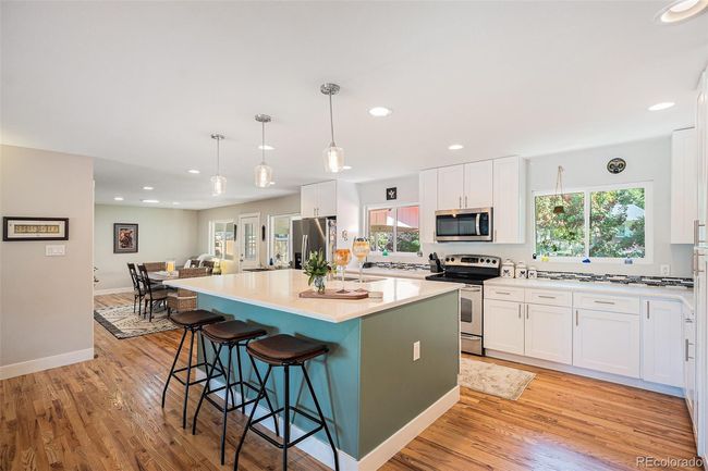 8192 E Oxford Dr, House other with 5 bedrooms, 3 bathrooms and 2 parking in Denver CO | Image 5