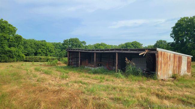 9725 County Road 3470, House other with 4 bedrooms, 3 bathrooms and null parking in Stratford OK | Image 61