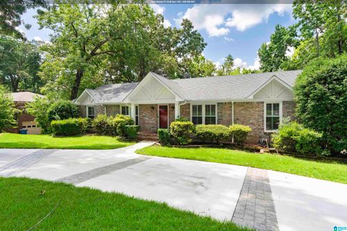 2604 Swiss Ln, Vestavia, AL, 35226-2340 | Card Image