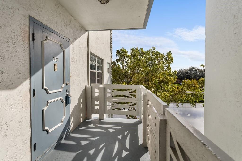 Residential in Lauderdale Lakes 3