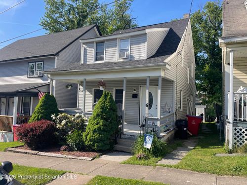 6 Oak Ave, Carbondale, PA, 18407-1633 | Card Image