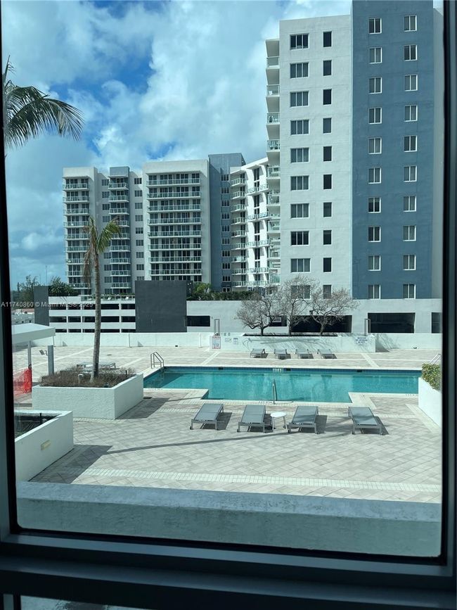 APT-501 - 140 S Dixie Hwy, Condo with 3 bedrooms, 2 bathrooms and null parking in Hollywood FL | Image 17