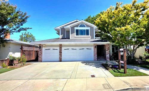 3746 La Costa Ave, Castro Valley, CA, 94546-3371 | Card Image