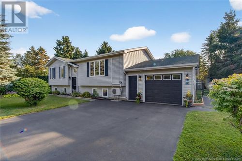 76 Pointe Du Chene Rd, Shediac, NB, E4P2M2 | Card Image