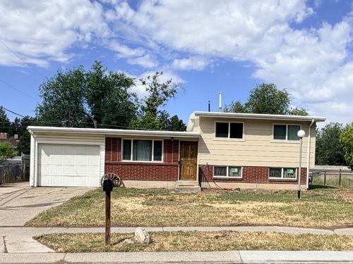 4682 S Green Valley Dr, Millcreek, UT, 84107-4133 | Card Image