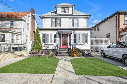 8817 190th St, Hollis, NY, 11423-1924 | Card Image