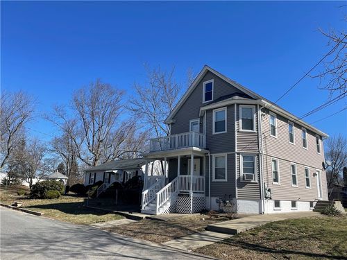 10 Marlborough St, Cranston, RI, 02910-1431 | Card Image