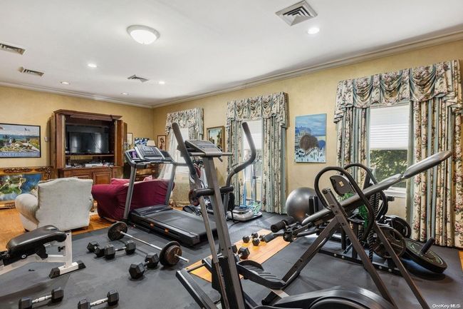 12 Woodfield Ln, House other with 8 bedrooms, 8 bathrooms and null parking in Glen Head NY | Image 24