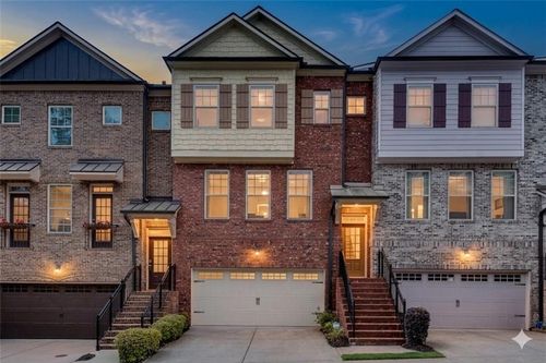 9005 Woodland Trl, Alpharetta, GA, 30009-8759 | Card Image