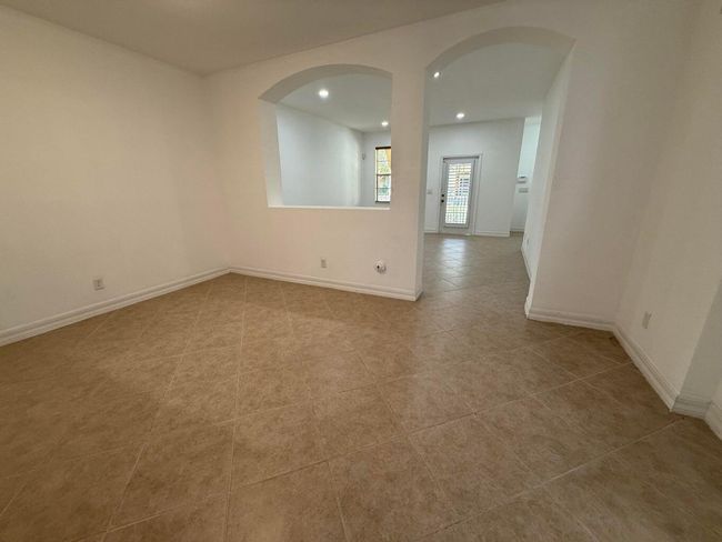 APT-102 - 108 W Pigeon Plum Dr, Condo with 3 bedrooms, 3 bathrooms and null parking in Jupiter FL | Image 6