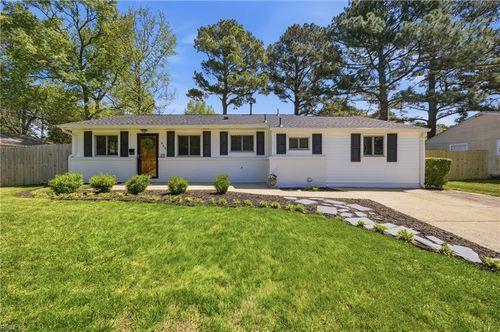 444 Bamboo Ln, Virginia Beach, VA, 23452-4428 | Card Image