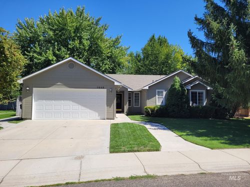 1948 E Laurelwood Dr, Eagle, ID, 83616-6163 | Card Image