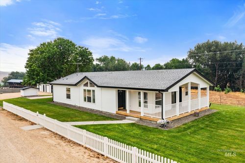 2283 Canyon Rd S, Melba, ID, 83641-5259 | Card Image