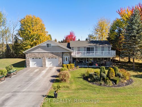 33810 Darryl Crt, Zurich, ON, N0M2T0 | Card Image