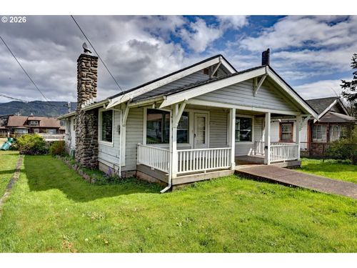 308 1st St, Garibaldi, OR, 97118-1300 | Card Image