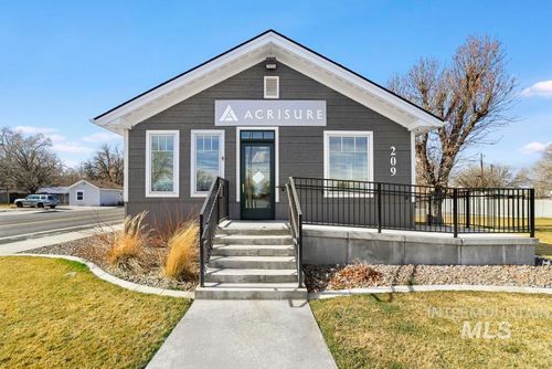 209 Washington St N, Twin Falls, ID, 83301-5032 | Card Image
