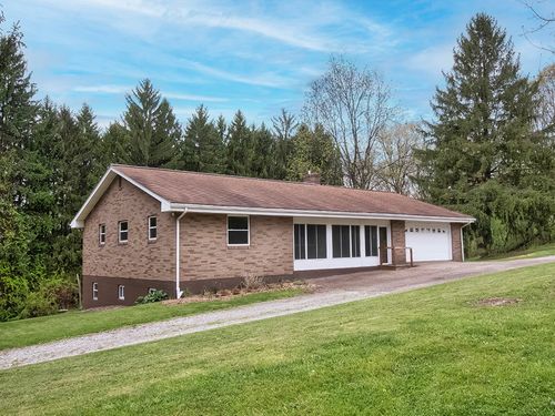 353 Thompson Hill Rd, Aliquippa, PA, 15001-5841 | Card Image