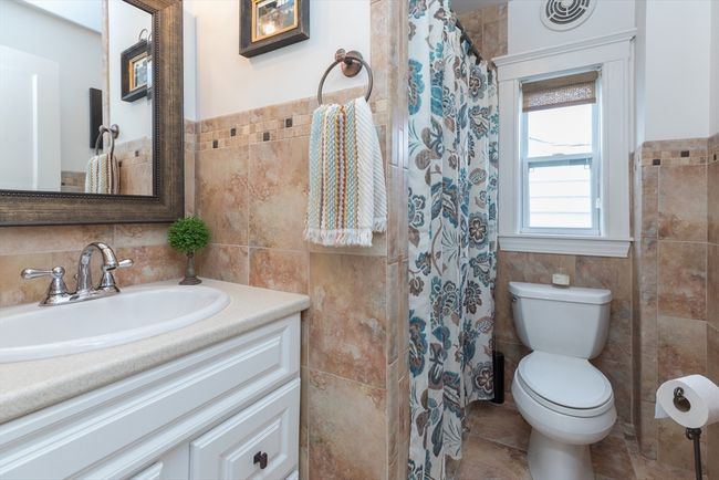 42 Triton Ave, House other with 4 bedrooms, 3 bathrooms and 5 parking in Winthrop MA | Image 9
