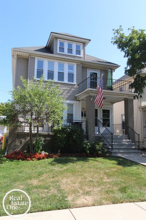 1308-1306-1308 Beaconsfield Ave, Grosse Pointe Park, MI, 48230-1063 | Card Image