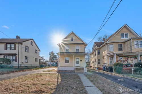 52-350 Bergen St, Plainfield, NJ, 07063-1330 | Card Image