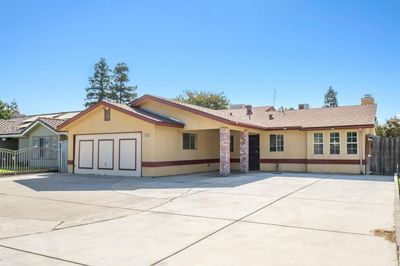 5173 W Palo Alto Avenue, House other with 3 bedrooms, 0 bathrooms and null parking in Fresno CA | Image 2