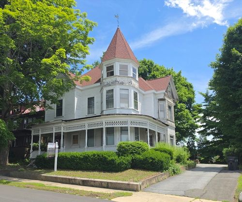 19 Buttonwoods Ave, Haverhill, MA, 01830-6453 | Card Image