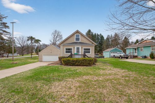 329 E Coler Street, Jackson, MI, 49203 | Card Image